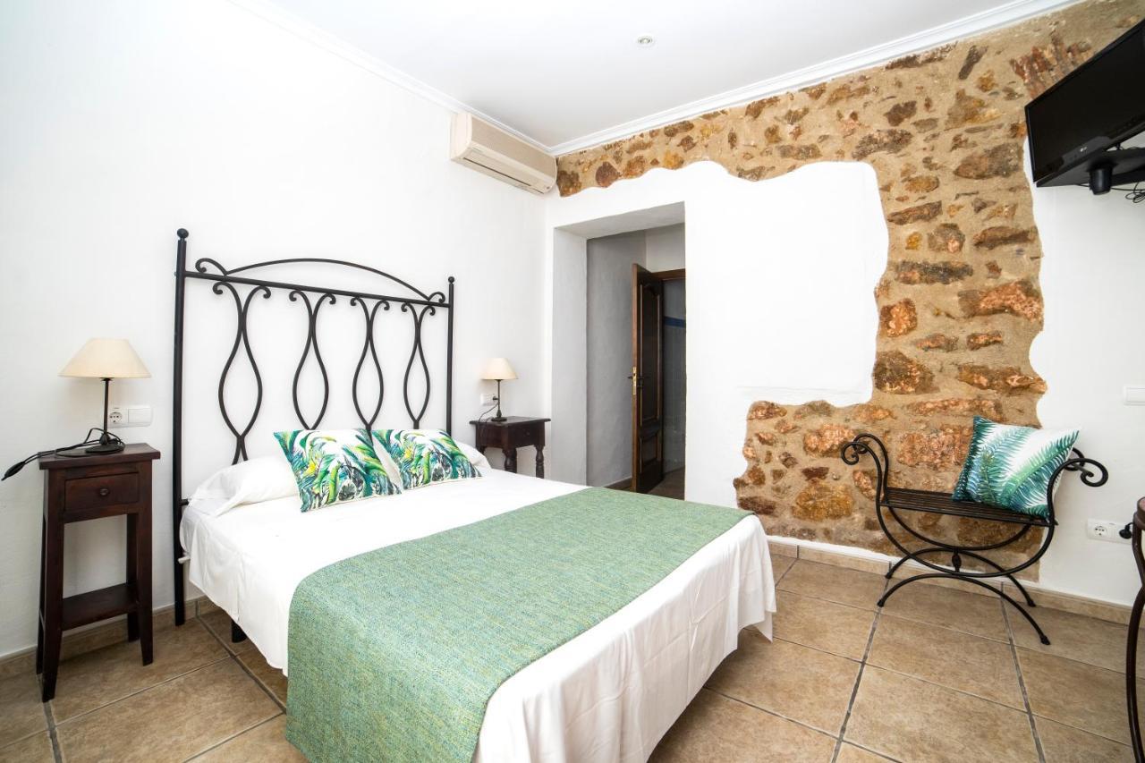 Hostal Tres Molins Jesus Pobre Exterior photo